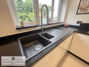 Kitchen- click for photo gallery